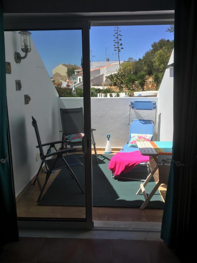 Algarve, Carvoeiro Centre-Ville, Recent Appartement En Duplex Pour 5 Personnes Luaran gambar